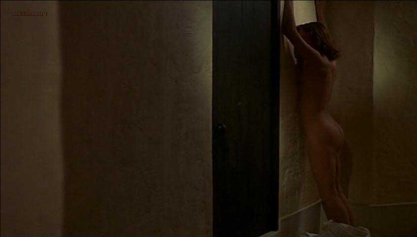 Η Jane Birkin γυμνή στην ταινία Dust