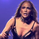 Να ακουμπάει τον εαυτό της, να κάνει σόλο σεξ αργά, μεθυστικά, βασανιστικά… η J.Lo.