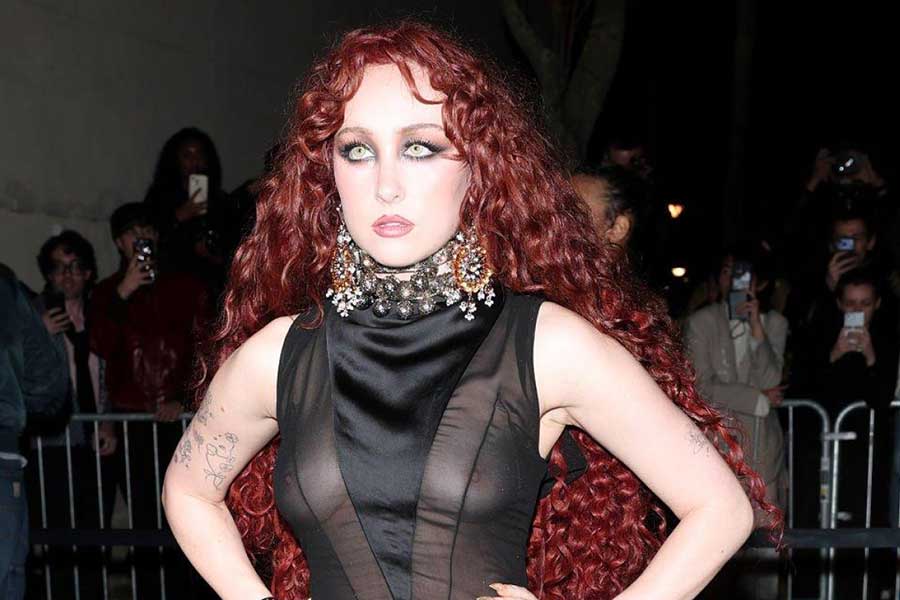 Chappell Roan: σκόρπισε στην ατμόσφαιρα το scent of a woman.