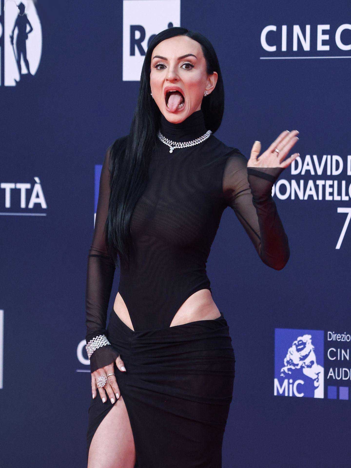 Arisa: μία διάσημη που φόρεσε ένα see through top.