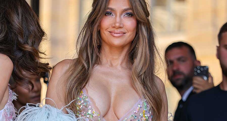 Jlo: έρχεται τώρα εδώ και σου λέει, marry me.
