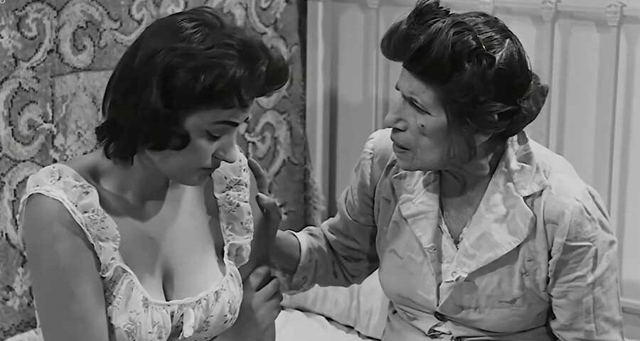 Αθηνά Τζιμούλη: μια woman unknown film.
