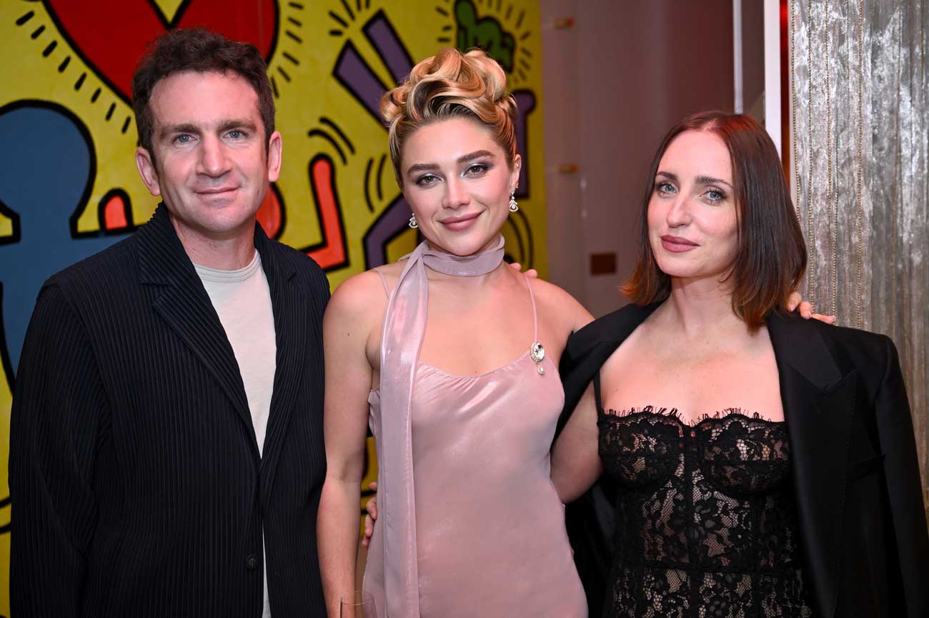 Ετσι τα είδαμε όλα πάλι, τα βυζιά και τα Florence Pugh legs.
